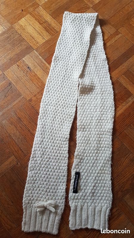 Écharpe fille en maille Tout Compte Fait (image 1)
