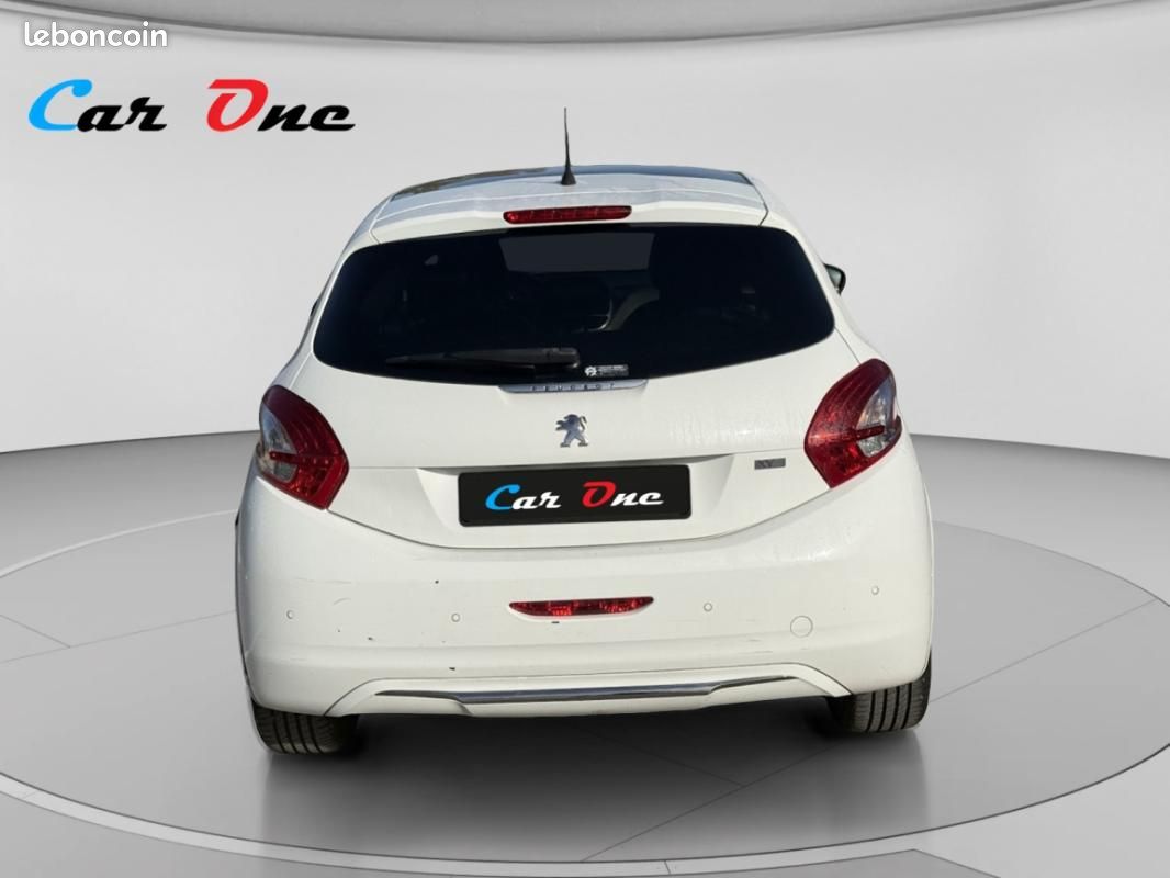 Peugeot 208 1.6 e-HDi 92cv XY Toit Panoramique (image 7)