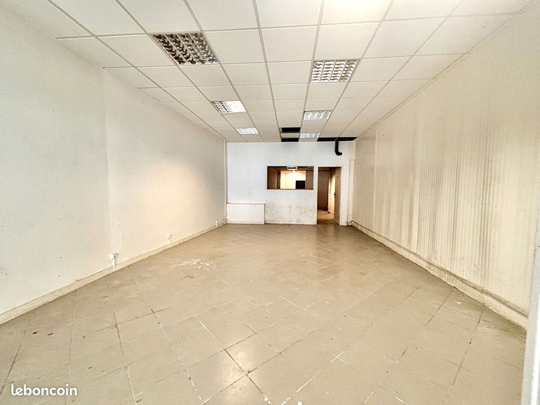 Local commercial 50 m² PAMIERS (image 2)