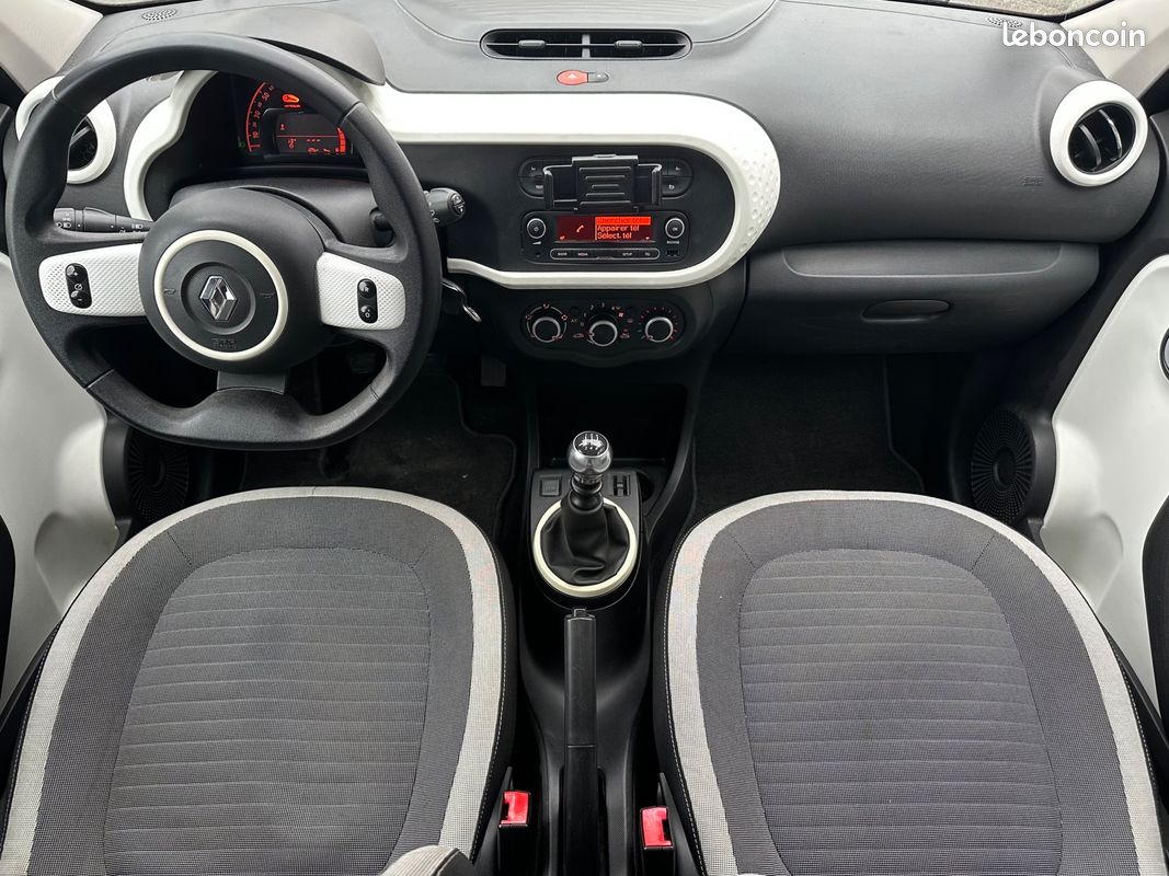 Renault twingo 0.9 tce 90 zen (image 22)