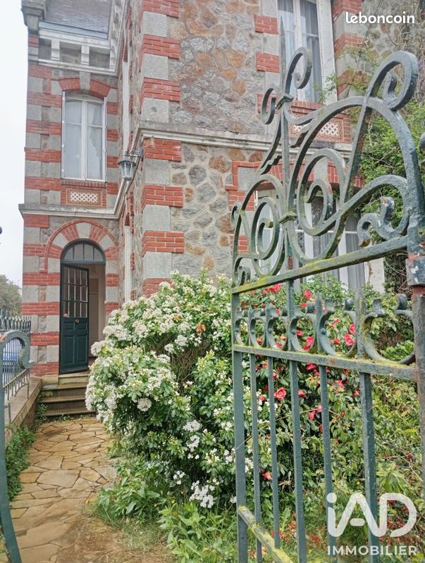 Maison 8 pièces 180 m² · à Saint-Brieuc · 180 m² · 265 000 €