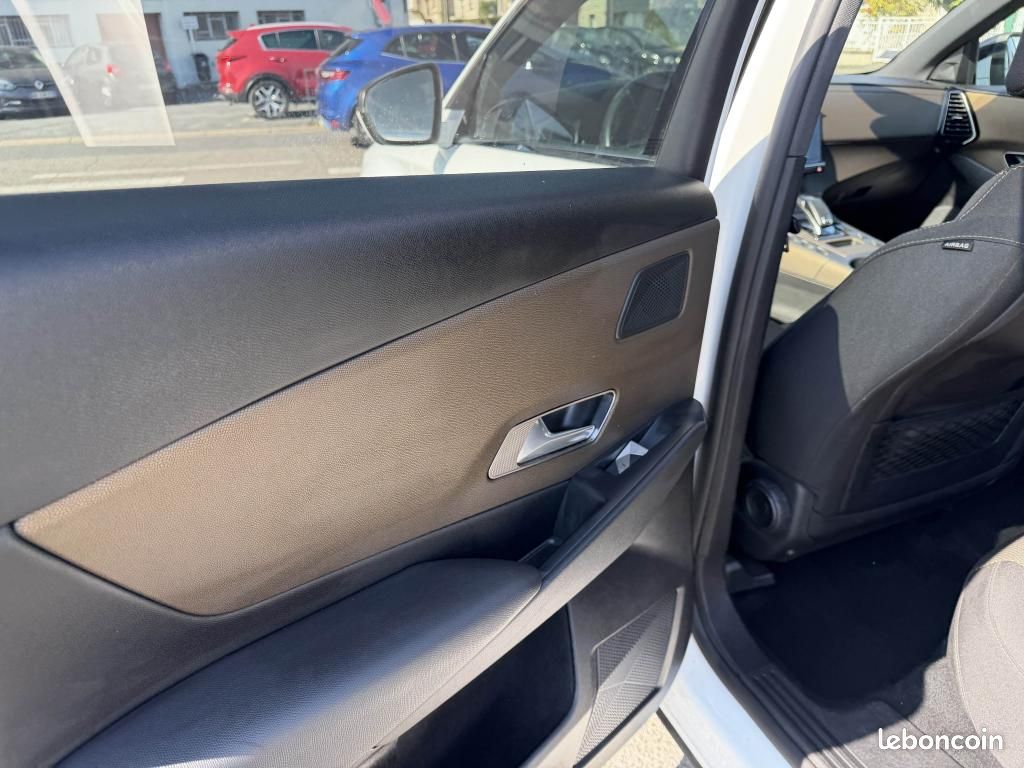DS DS 7 CROSSBACK 1.6 PureTech - 225 Bva So Chic gps + clim + Radar AR (image 18)