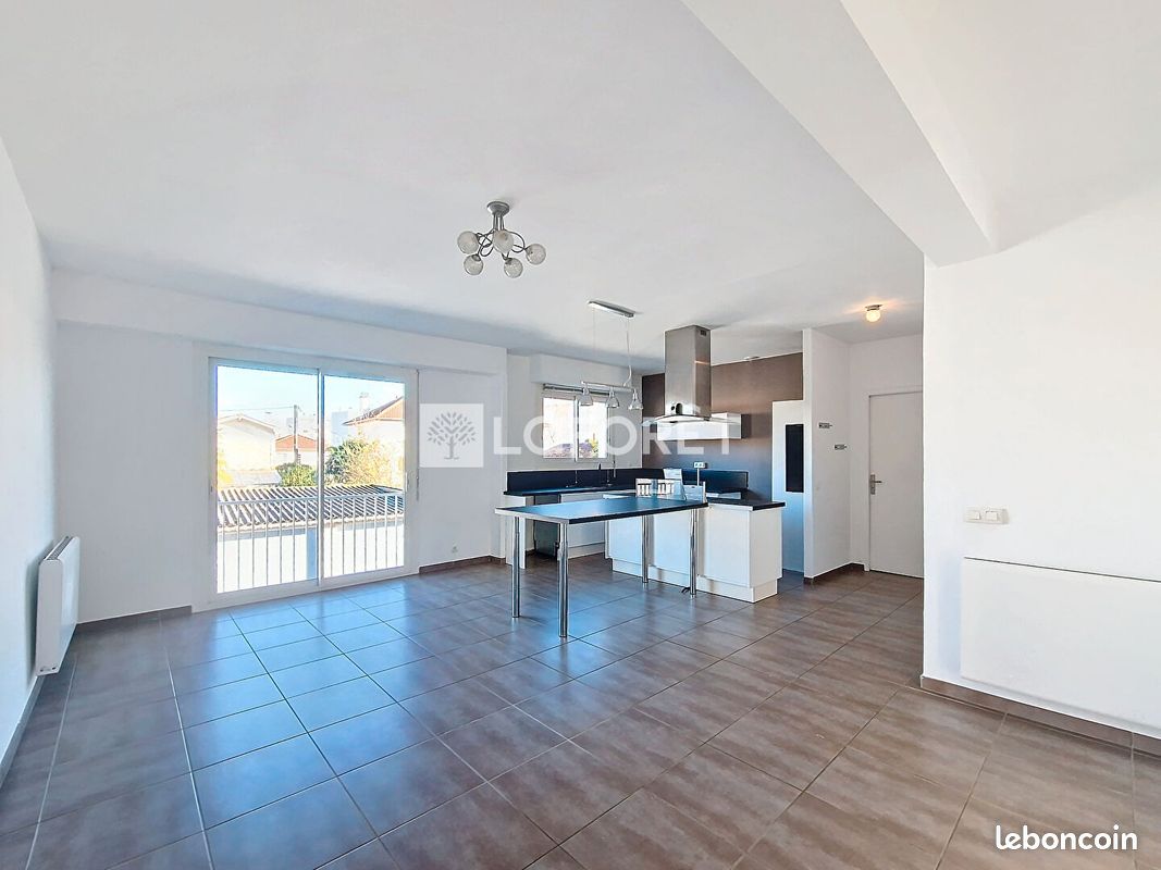 Appartement 3 pièces 68 m² · à Billère · 68 m² · 735 €/mois