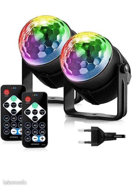 Lot de 2 mini boules disco - Lumière disco - 3 couleurs - RGB LED -  Éclairage de fête - Commande musicale - Pour toutes les fêtes - Pour  enfants - Décoration d'intérieur de voiture