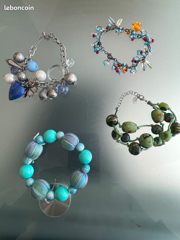 Lot de quatre joli bracelets (Réf 16/19/20/21) (image 1)