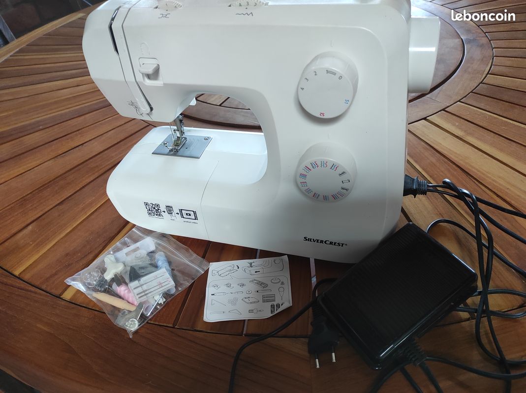 Machine à coudre (image 1)