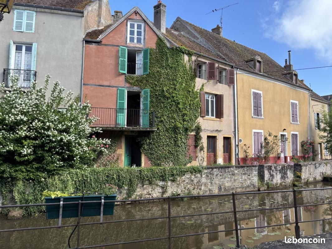 Maison 5 pièces 96 m² · à Charolles · 96 m² · 81 500 €