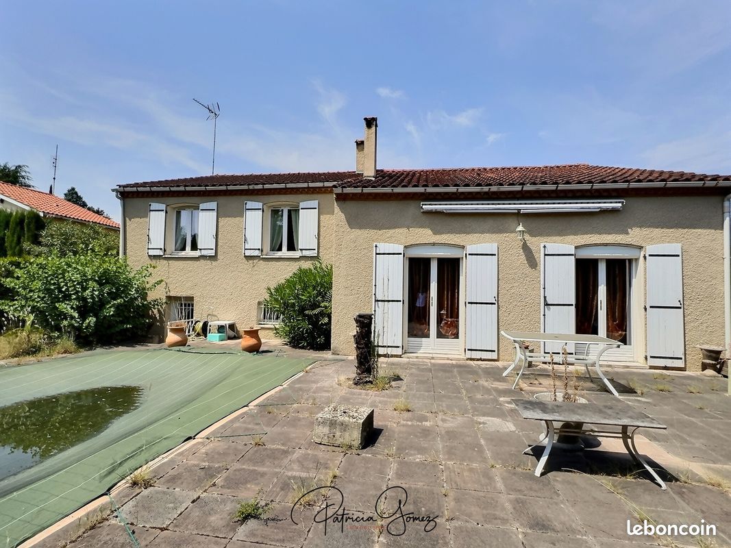 Maison 7 pièces 182 m² · à Castres · 182 m² · 195 000 €