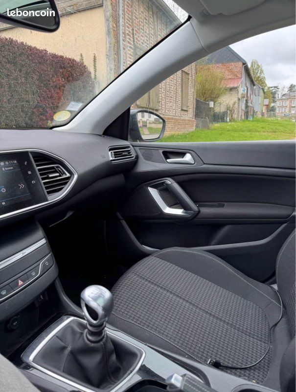 Vends 308 année 2019 (image 3)