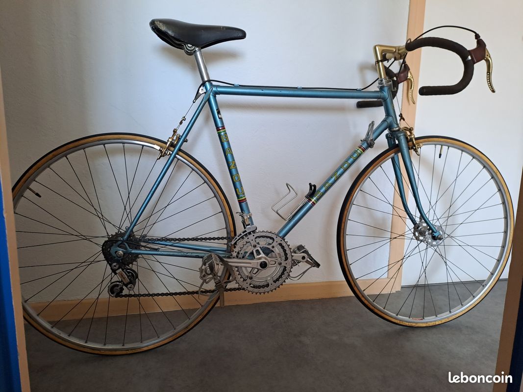 Vélo de route ancien (image 1)