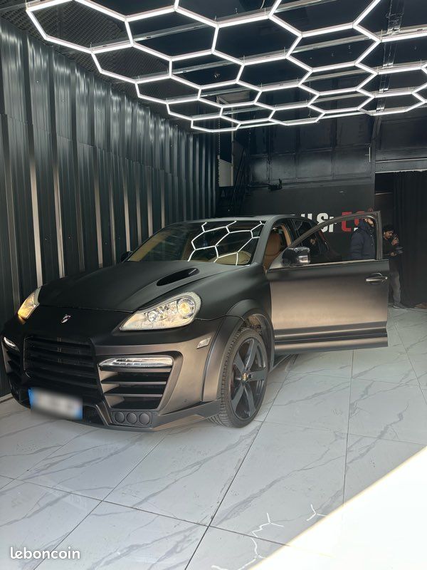Porsche turbo s. Cayenne Magnum (image 3)