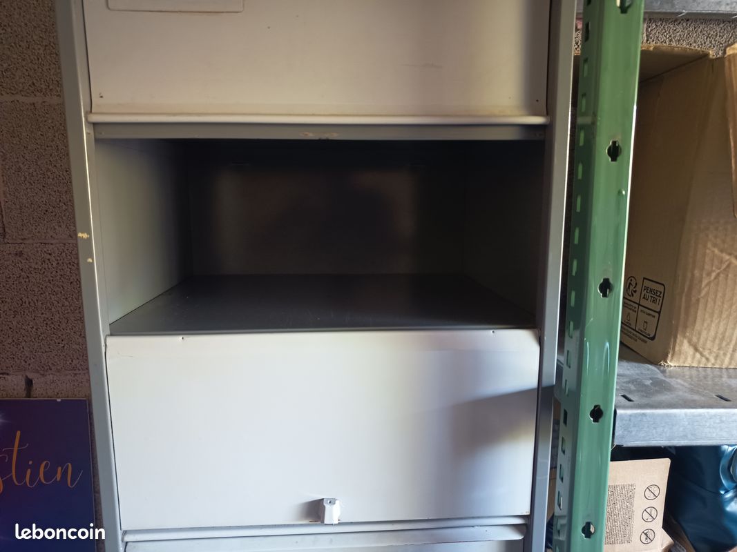 Armoire (image 2)
