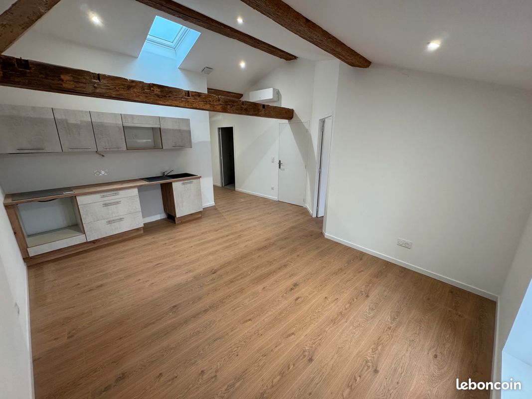 Appartement 3 pièces 46 m² · à Réalmont · 46 m² · 620 €