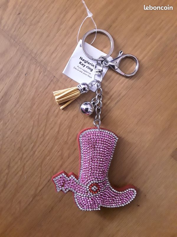 Porte-clés Avec Chapeau De Cowboy Occidental - Décoration Pour Clé De Voiture - Pendentif Sur Le Thème Occidental - Doré Antique