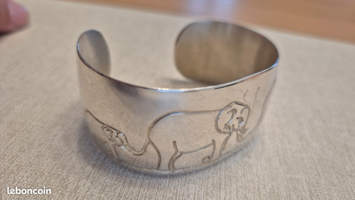 Bracelet Chouski Gravé Motif Maya Mexique - Signé, Couleur Argent - Occasion