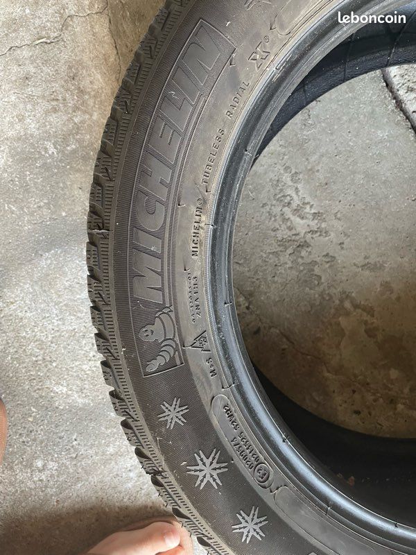 Pneus neige Michelin (image 2)
