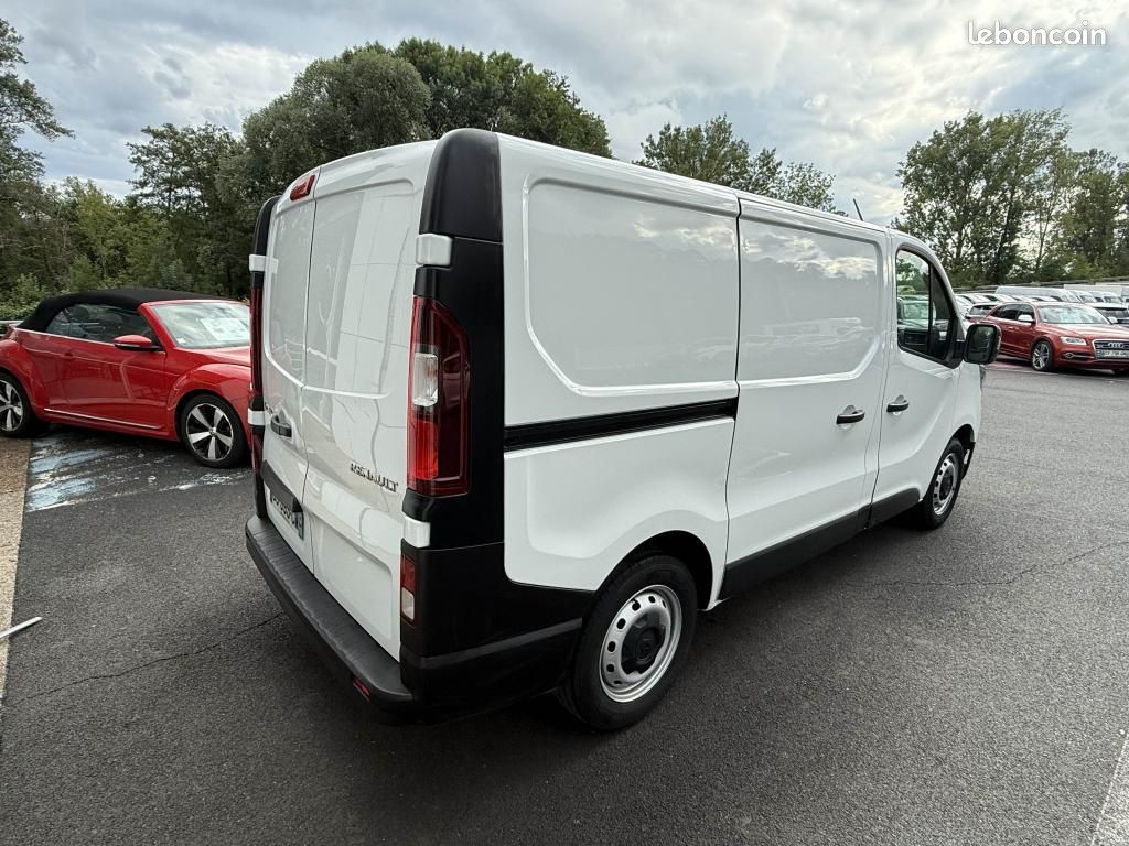 RENAULT TRAFIC L1H1 2800 Kg 2.0 Blue dCi - 130 Fourgon Confort TVA RECUPERABLE + CLIM (image 7)
