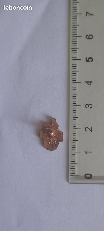 Pin's PETIT CAPRICE DES DIEUX Plaqué OR 3µ Arthus Bertrand Paris