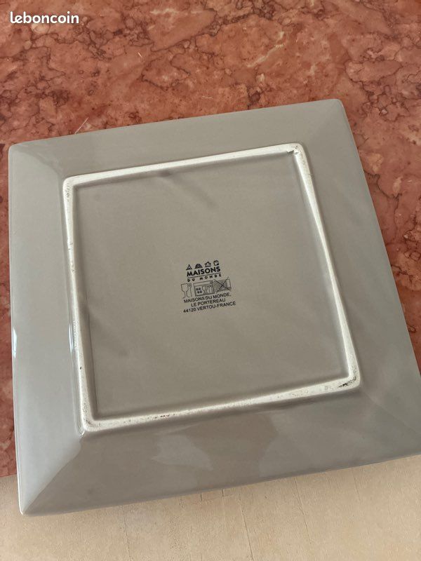 Assiette carrée (image 2)