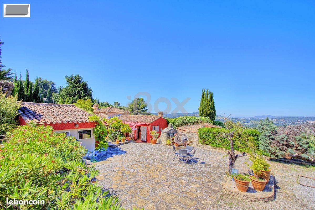Maison 7 pièces 250 m² · à Le Beausset · 250 m² · 1 575 000 €