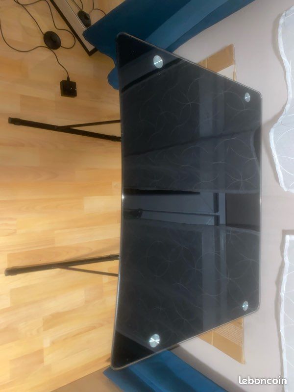 Bureau (image 2)