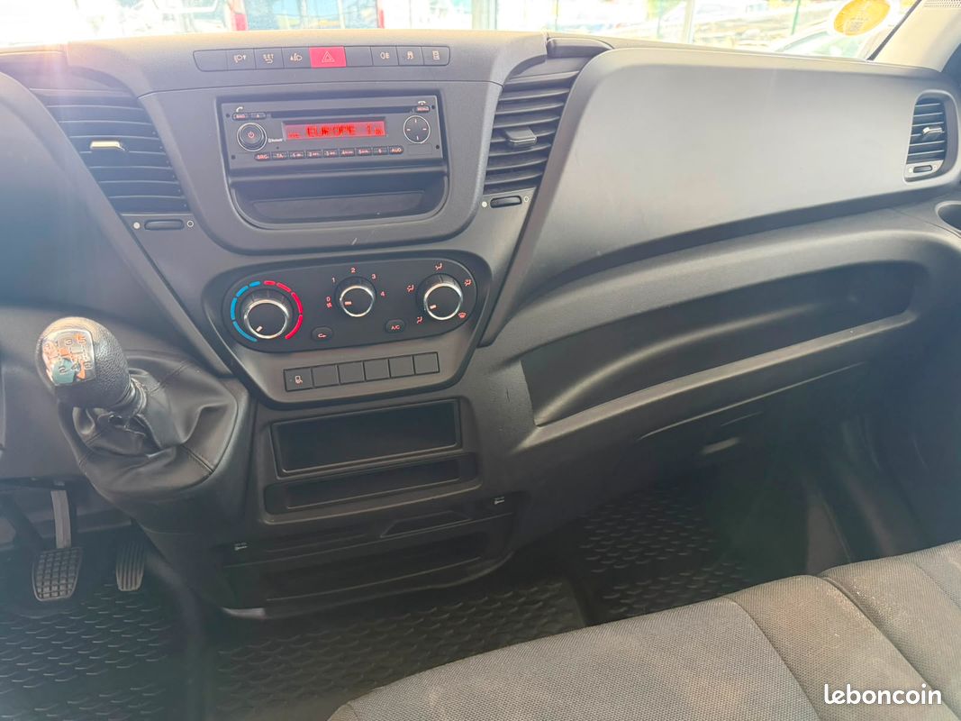 22 990 ht - iveco plateau 35c14 emp 3450 2.3 140 cv bvm6 / tva recuperable (image 10)