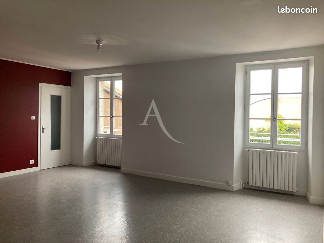 Appartement 4 pièces 83 m² · à Fontenay-le-Comte · 83 m² · 98 400 €