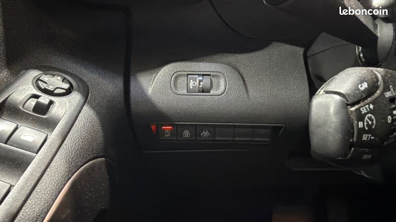 Peugeot RIFTER BLUEHDI 130CH S&S STANDARD GT LINE EAT8 (image 20)