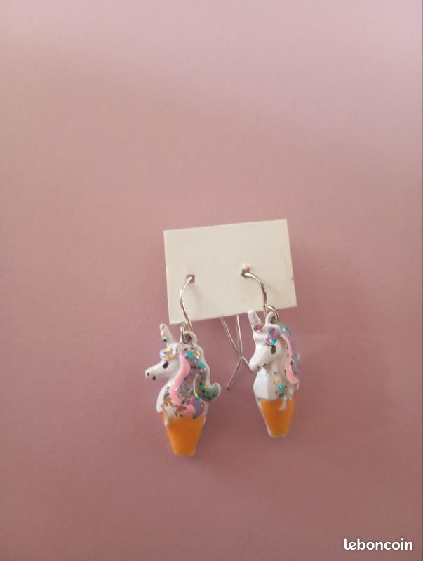 Boucles d'oreilles pour enfant licorne (image 1)