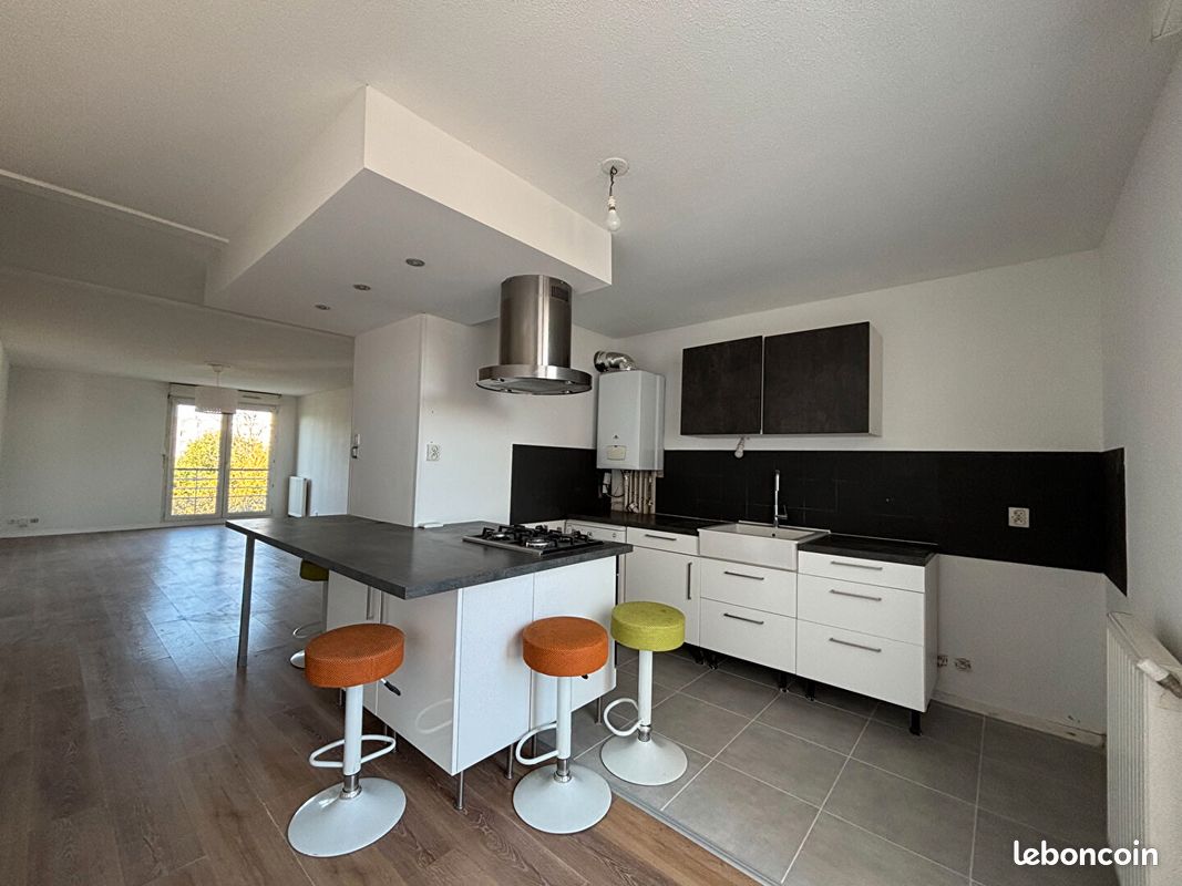 Appartement 3 pièces 70 m² · à Bruges · 70 m² · 940 €