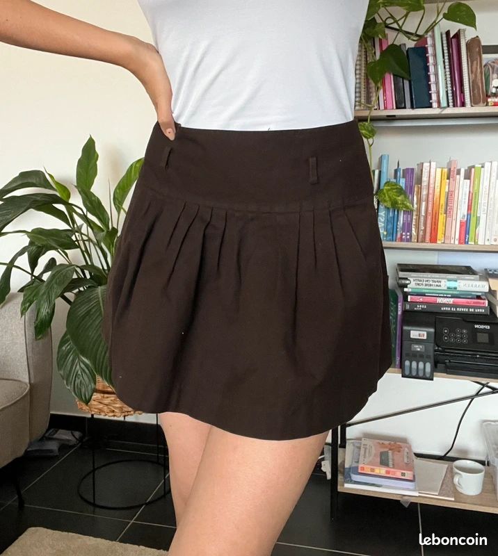 Mini-jupe Zara Marron évasée Avec Ceinture - Taille S/UK 6, Longueur 15.5 Pouces, Occasion Très Bon état
