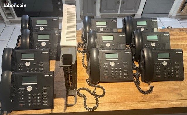 Standard Téléphonique Aastra + postes (image 1)