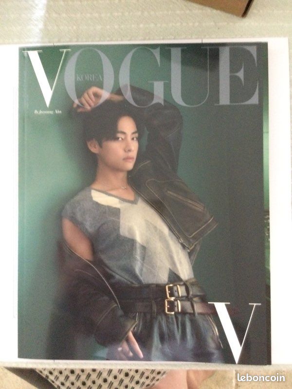 3 Magasines Vogue bts A,B,C (image 1)