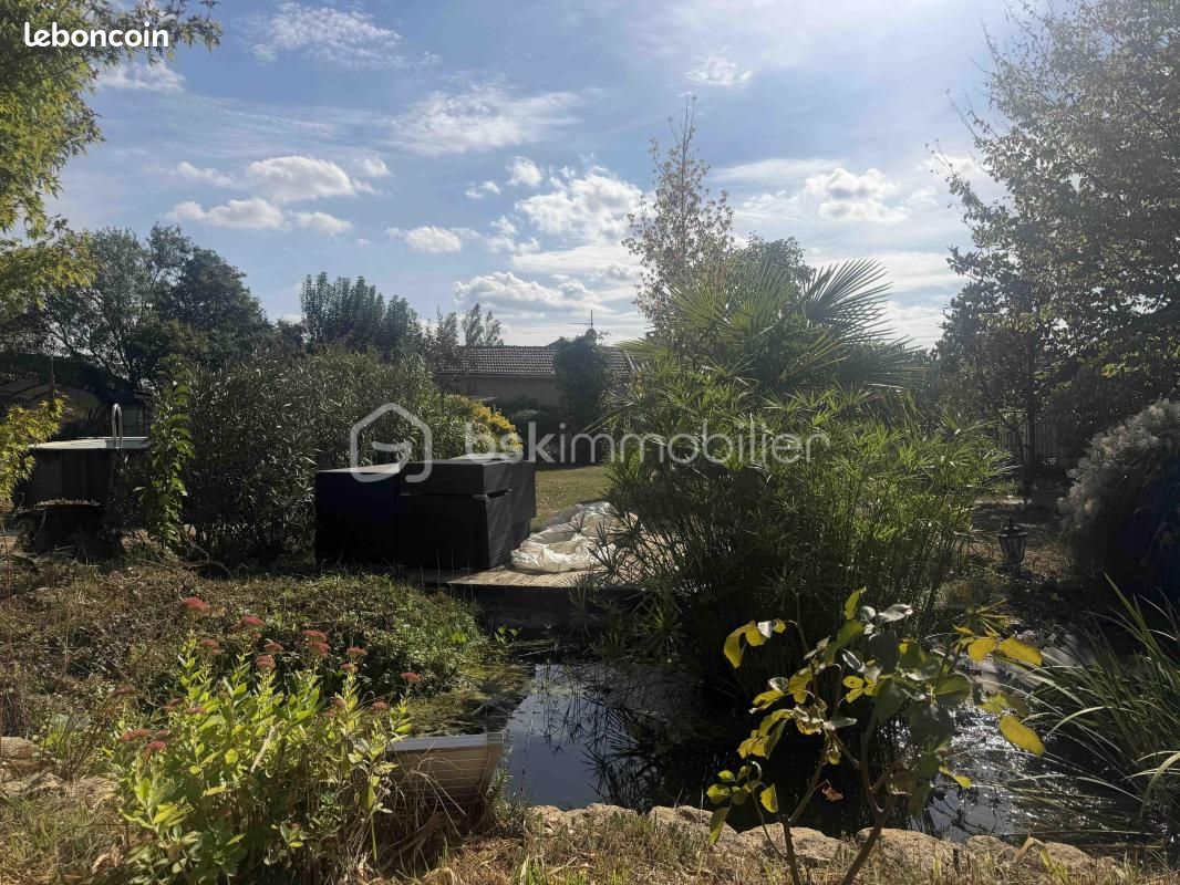 Maison 3 pièces 104 m² · à Vergt · 104 m² · 185 500 €