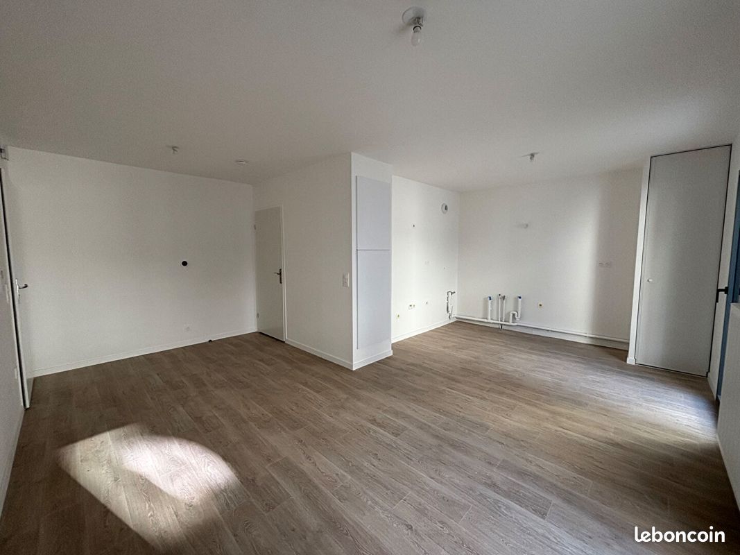 Appartement 1 pièce 30 m² · à Brie-Comte-Robert · 30 m² · 630 €/mois