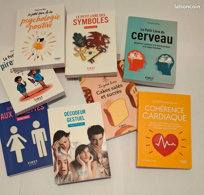 Lot de 8 petits livres (image 1)