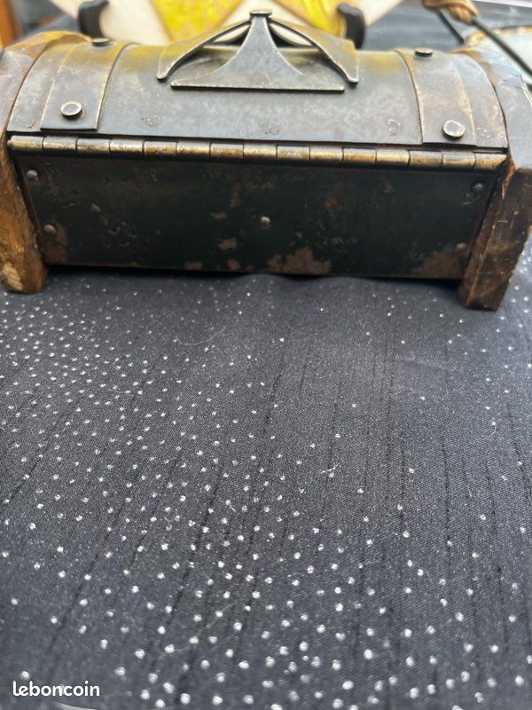 Ancienne boîte coffre médiéval métal et bois vintage déco rangement (image 6)