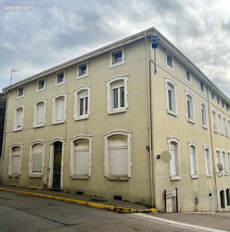 Appartement 2 pièces 43 m² · à Bourg-Argental · 43 m² · 345 €