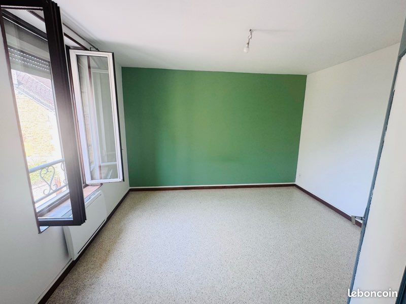 Appartement 3 pièces 68 m² · à Vrigne aux Bois · 68 m² · 500 €/mois