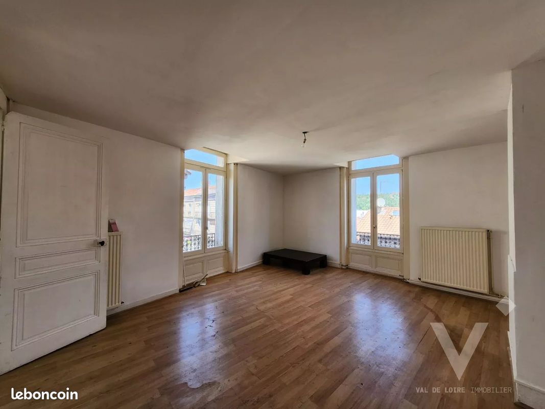 Immeuble 8 pièces 324 m² · à Firminy · 324 m² · 129 000 €