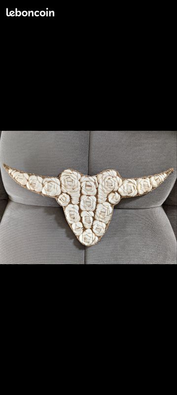 Tête de taureau décorative (image 1)