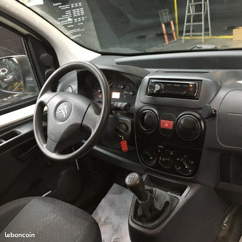 🏁 citroën nemo utilitaire 1.4 hdi 70cv pack confort ctok/revisee (image 4)