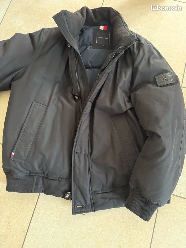 Doudoune Tommy Hilfiger très chaude tbe Vêtements