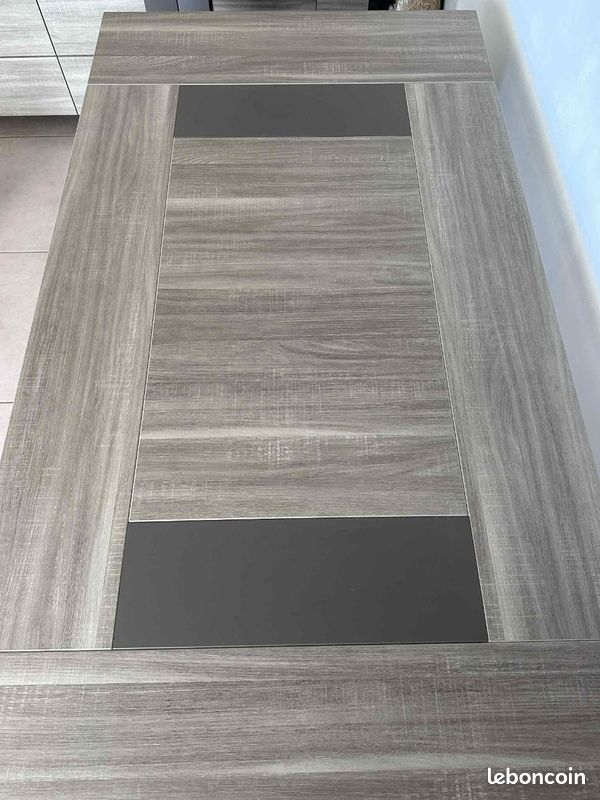 Table a manger (image 3)
