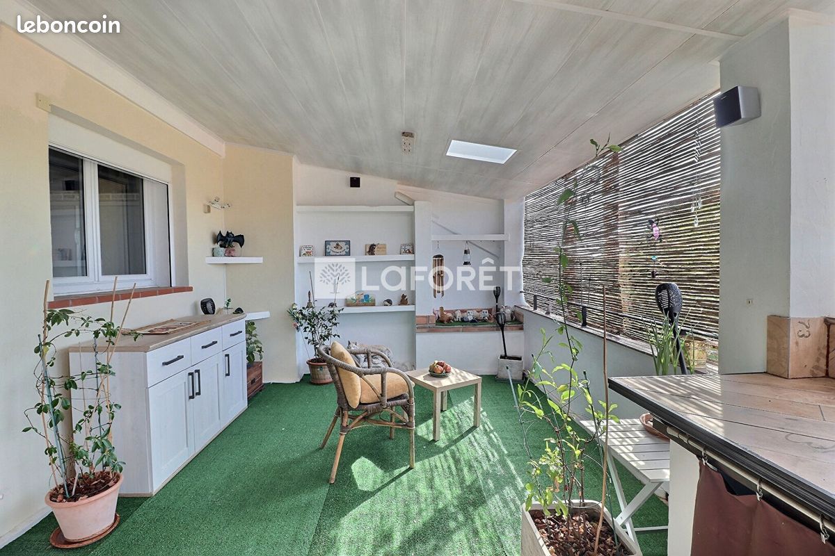 Maison 4 pièces 131 m² · à Carnoules · 131 m² · 302 000 €