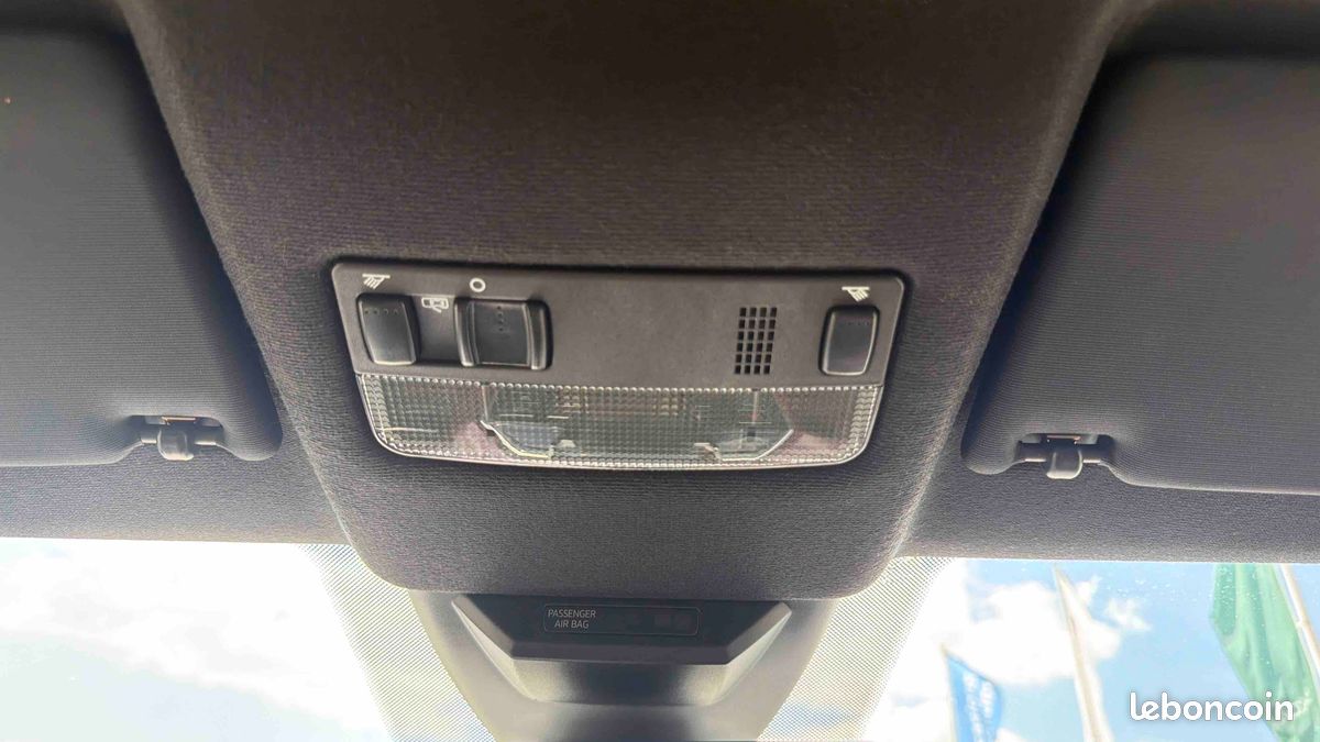 VOLKSWAGEN Up 1.0 115 BVM6 GTI (image 26)