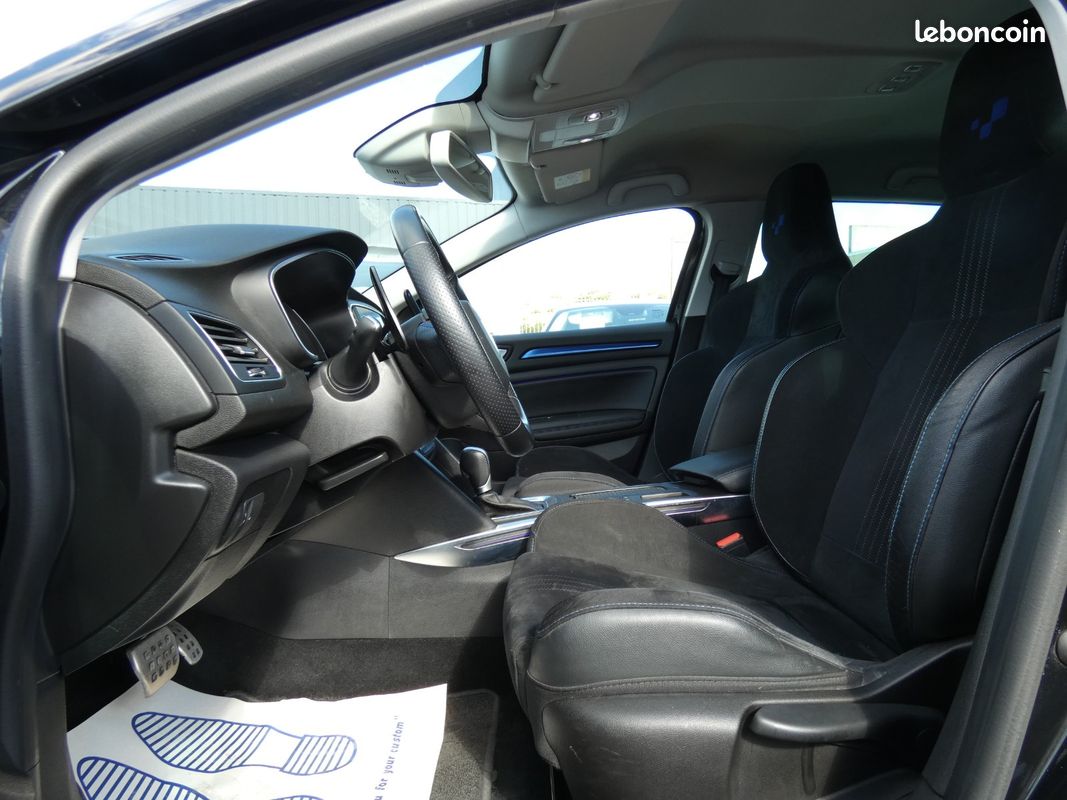 RENAULT MEGANE IV ESTATE dCi 165 Energy EDC GT 4 Control ( Historique dispo ) (image 9)