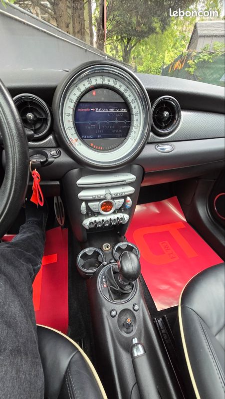 Mini Cooper S (image 4)