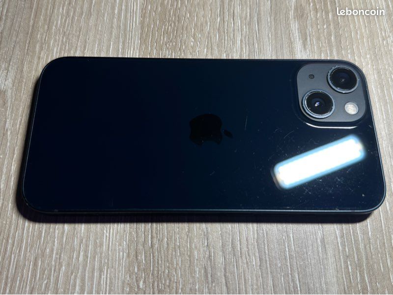 IPhone 13 (image 6)