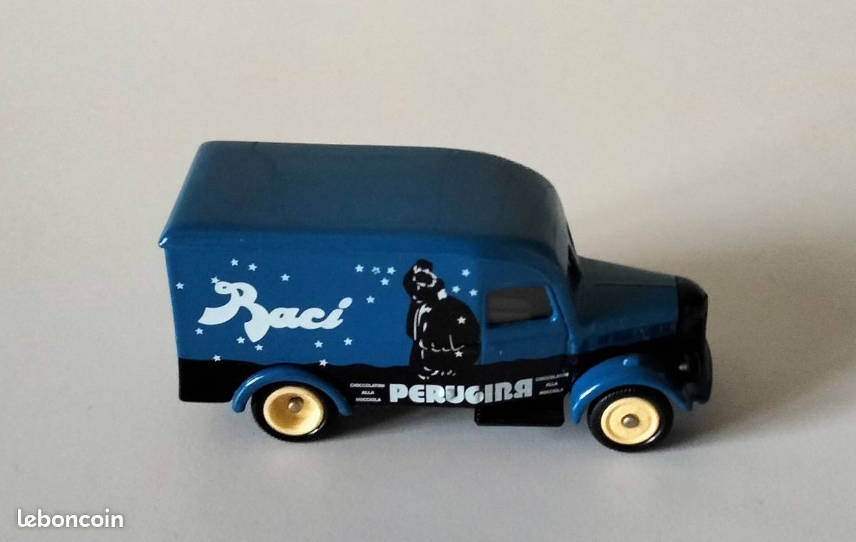 Camion d'antan miniature échelle 1:64 "Camionnette Reo delivery Baci" (image 6)